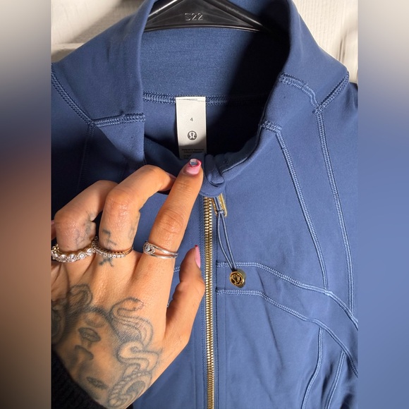 Lululemon jacketLululemon leggings - Picture 3 of 10